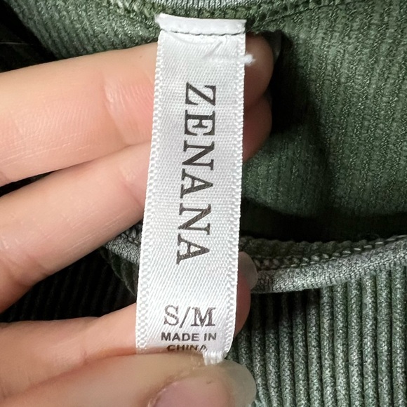 Zenana Green Ribbed Crop Top - S/M - Picture 8 of 9